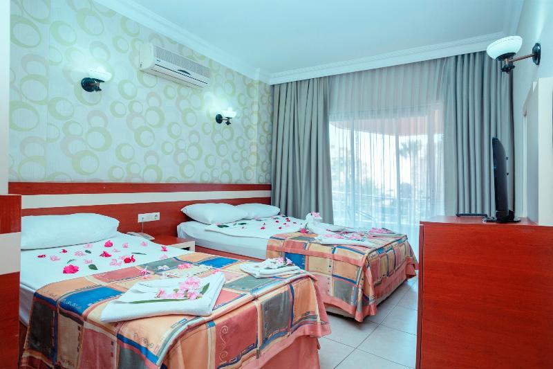 Hotel Simply Fine Alize
